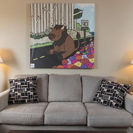 Capital Suites Yellowknife Ngoại thất bức ảnh