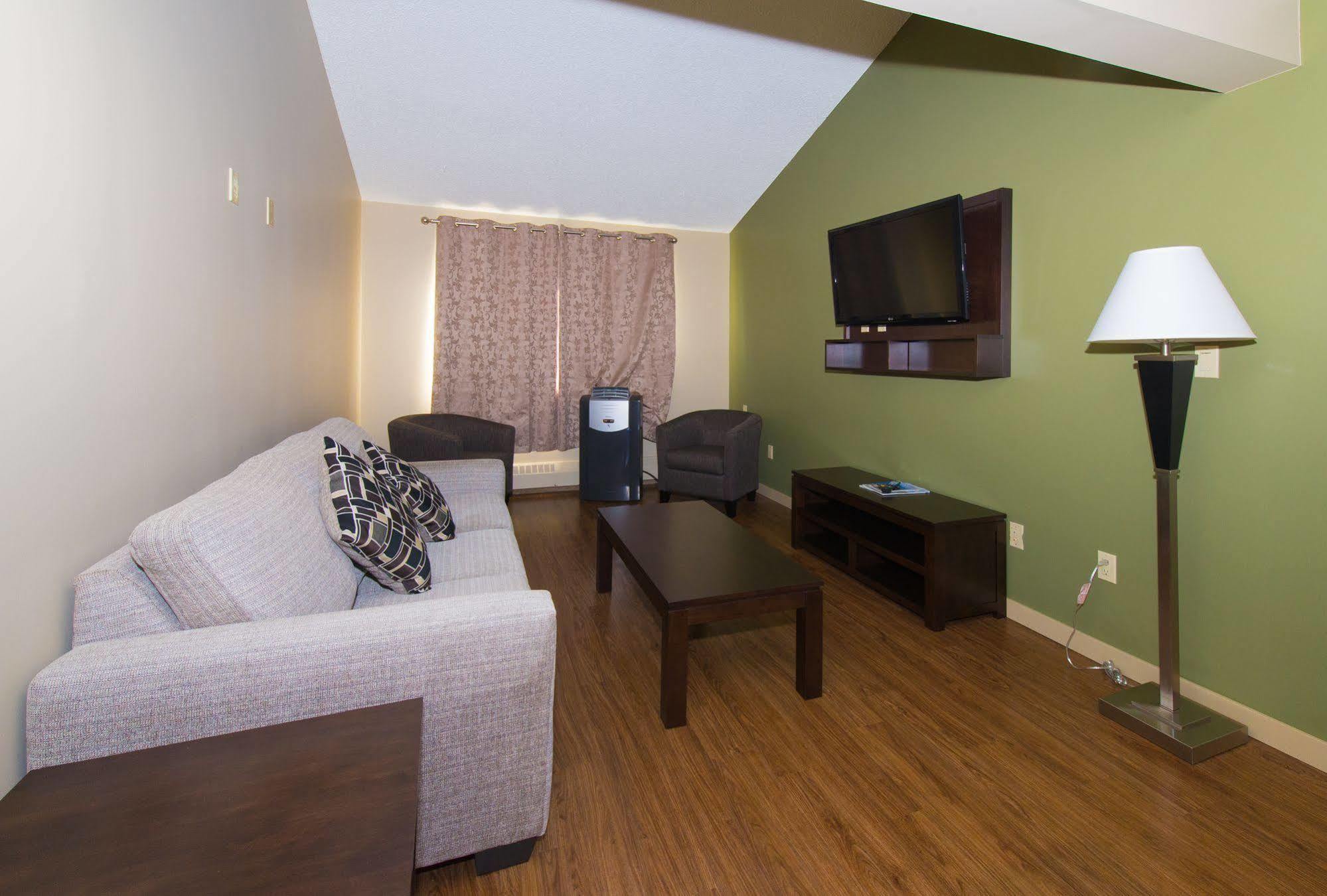 Capital Suites Yellowknife Ngoại thất bức ảnh